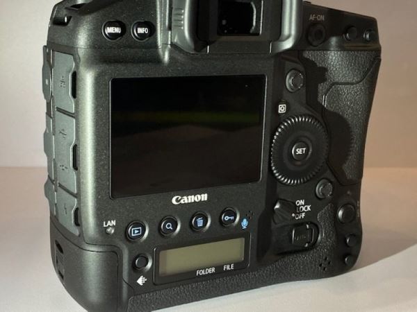 Новая информация о камере Canon 1DX Mark III