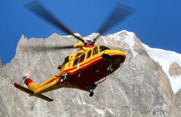 В Альпах сошла вторая лавина за 24 часа: 1 лыжник погиб
