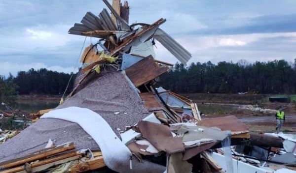 Смертоносный шторм на юге США забрал жизни 12 человек