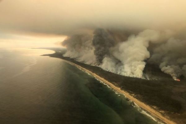 Дым австралийских пожаров создал облако, превосходящее размеры США